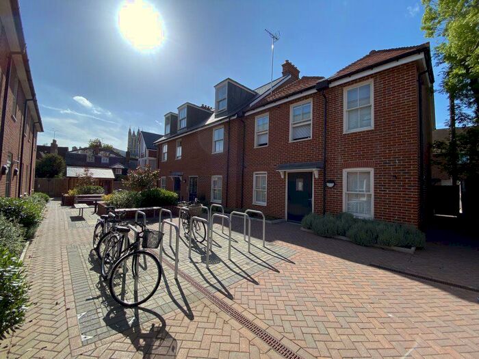1 Bedroom Flat To Rent In Queningate Court, Canterbury - Ref, CT1