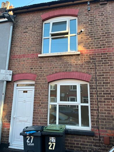 2 Bedroom Terraced House To Rent In Tavistock Street, Luton, LU1