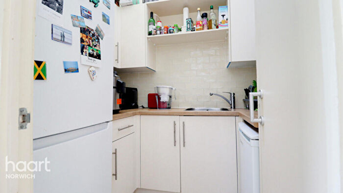 1 Bedroom Maisonette To Rent In Pine Close, Norwich, NR4