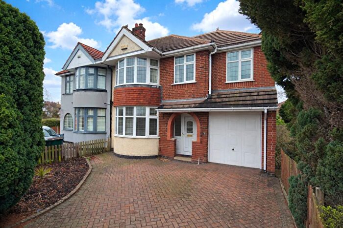 4 Bedroom Semi-Detached House For Sale In Daventry Road, Cheylesmore, Coventry, West Midlands, CV3