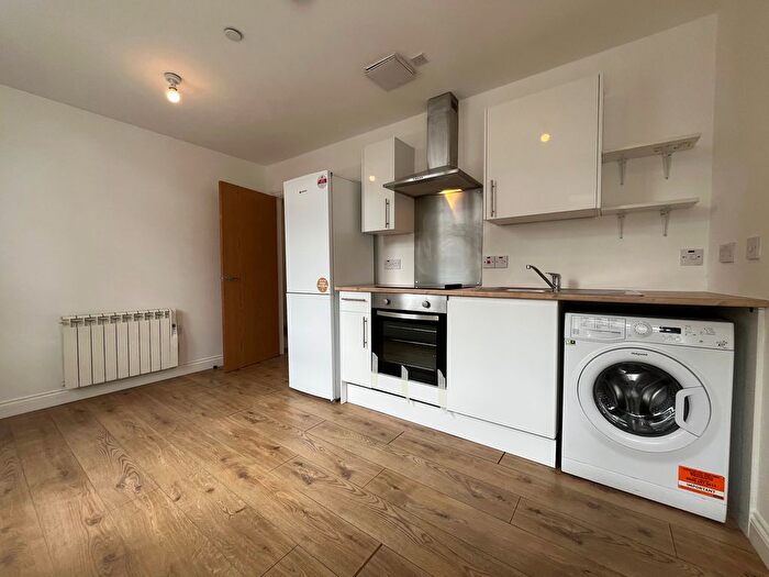 1 Bedroom Flat To Rent In Great Charles Street, City Centre, Birmingham, B3