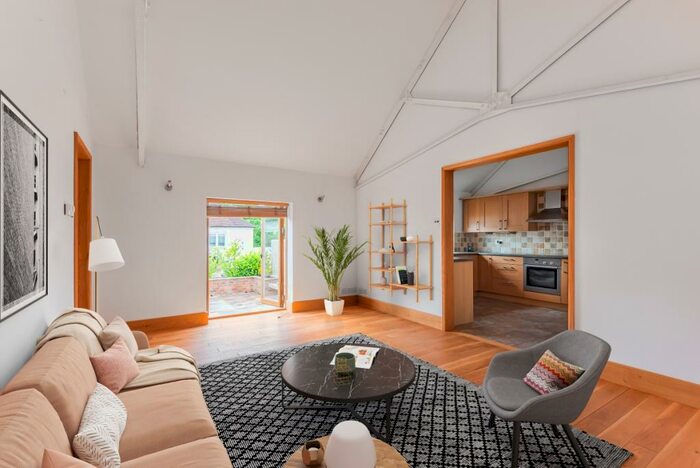 2 Bedroom Bungalow To Rent In Loxwood Chase Loxwood, RH14