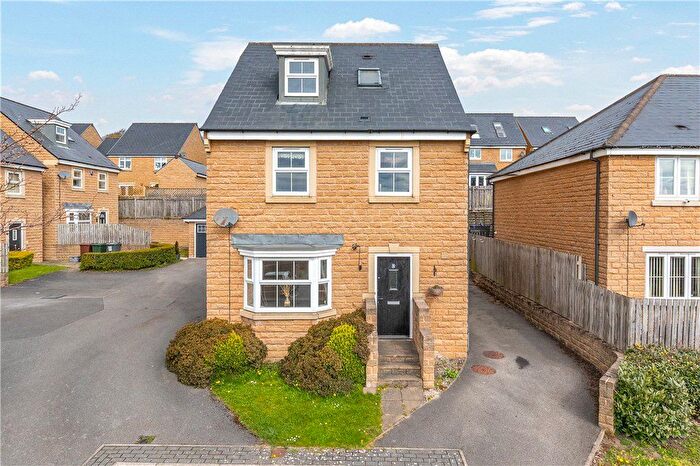 4 Bedroom Detached House For Sale In Honey Pot Fold, Baildon, West Yorkshire, BD17