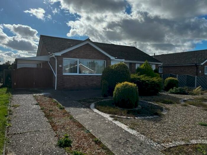 2 Bedroom Bungalow To Rent In Compit Hills, Cromer, NR27