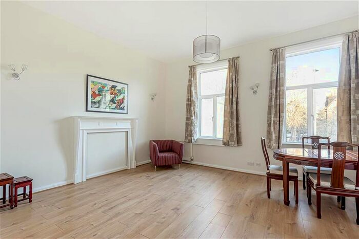 2 Bedroom Flat To Rent In Banbury Road, Oxford, OX2