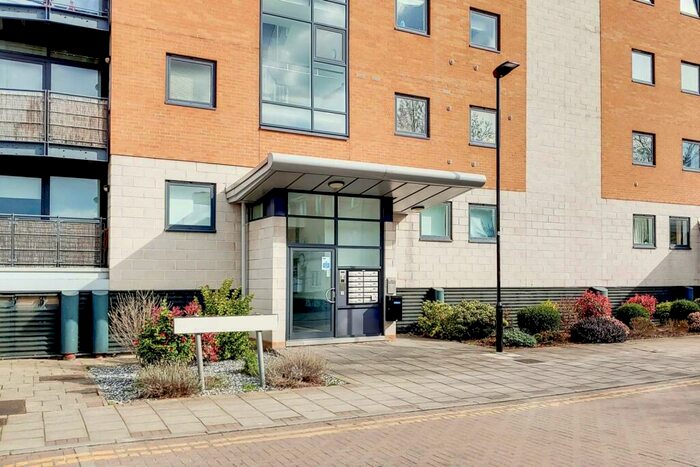 1 Bedroom Flat To Rent In Fishguard Way, Gallions Reach, London, E16