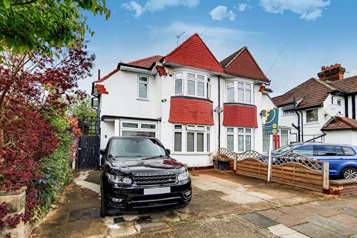 4 Bedroom Semi Detached House For Sale In Risingholme Road, Harrow, HA3