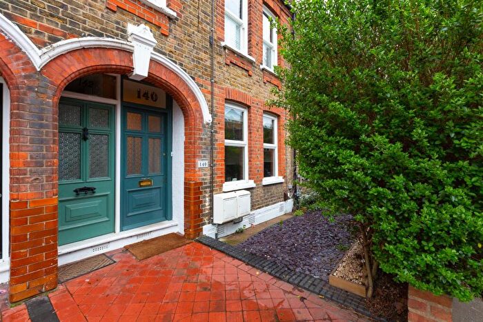 1 Bedroom Flat To Rent In Blyth Road, London, E17