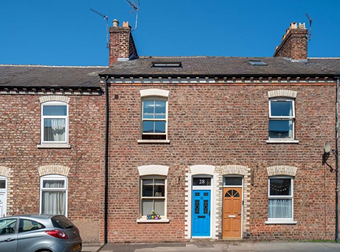 3 Bedroom Terraced House For Sale In Ambrose Street, York, YO10
