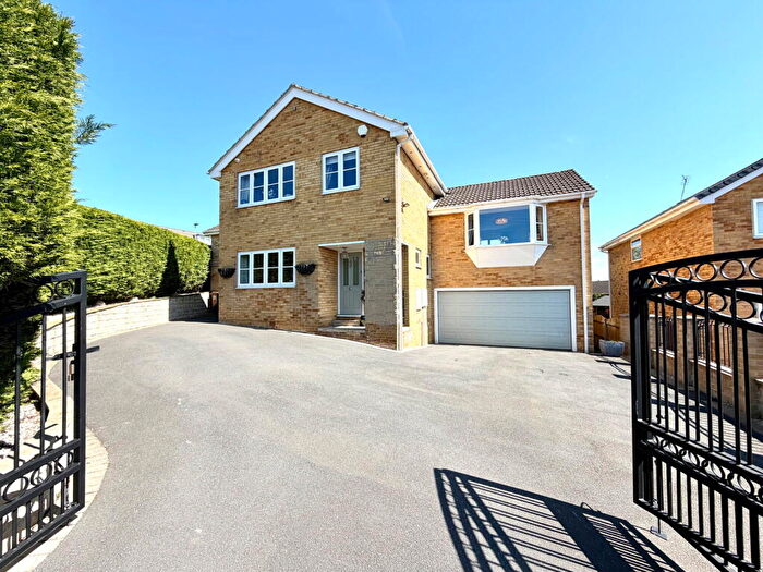 4 Bedroom Detached House For Sale In Lundhill Grove, Wombwell, Barnsley, S73