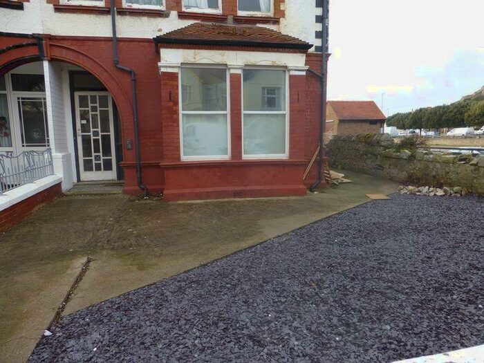 1 Bedroom Flat To Rent In Maelgwyn Road, Llandudno, LL30
