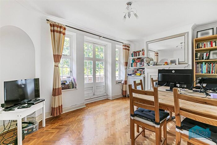 2 Bedroom Apartment To Rent In Lyttelton Court, Lyttelton Road, London, N2