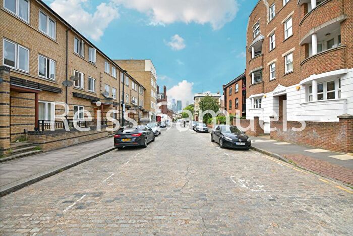 5 Bedroom Terraced House To Rent In Ferry Street, Tower Hamlets, London, E14