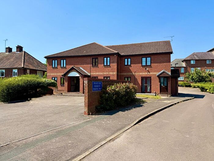 2 Bedroom Maisonette For Sale In The Maltings, Royal Wootton Bassett, SN4