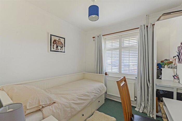 2 Bedroom Bungalow For Sale In Warrington Road, Paddock Wood, Tonbridge, TN12