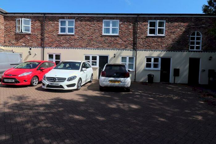 1 Bedroom Flat To Rent In High Street, Gosberton, PE11