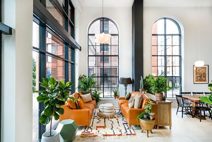 Studio To Rent In Unity Street, Bristol, BS2 - Photo 3