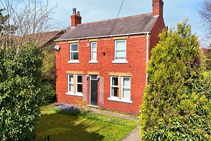 3 Bedroom Detached House For Sale In Spring Lane, Barnsley, S71