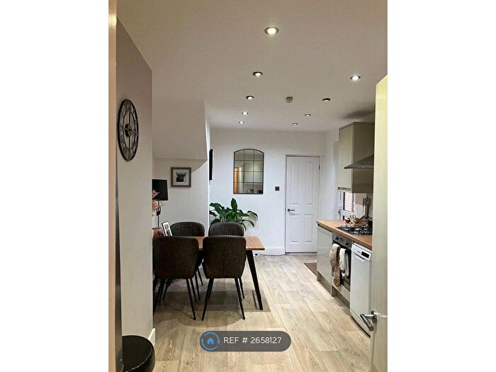 1 Bedroom Flat To Rent In Putney, London, SW15