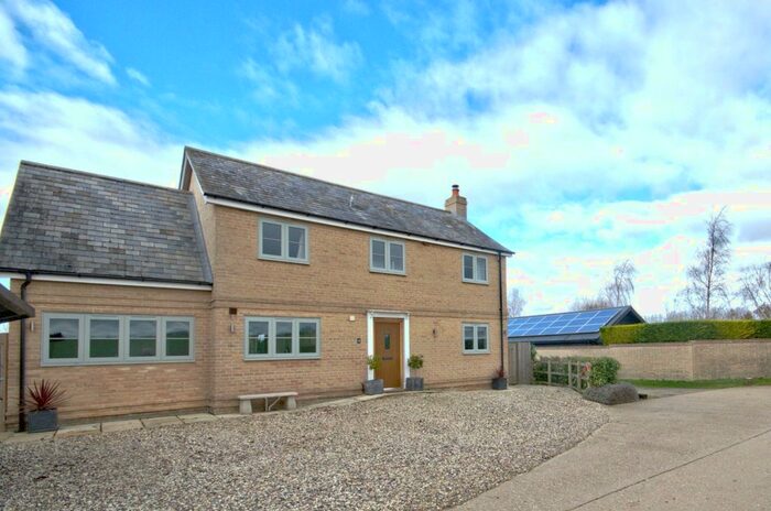 4 Bedroom Equestrian Property For Sale In Bakehouse Court, High Street, Saffron Walden, CB10