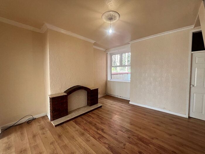 3 Bedroom Property To Rent In Edge Lane, Manchester, M43