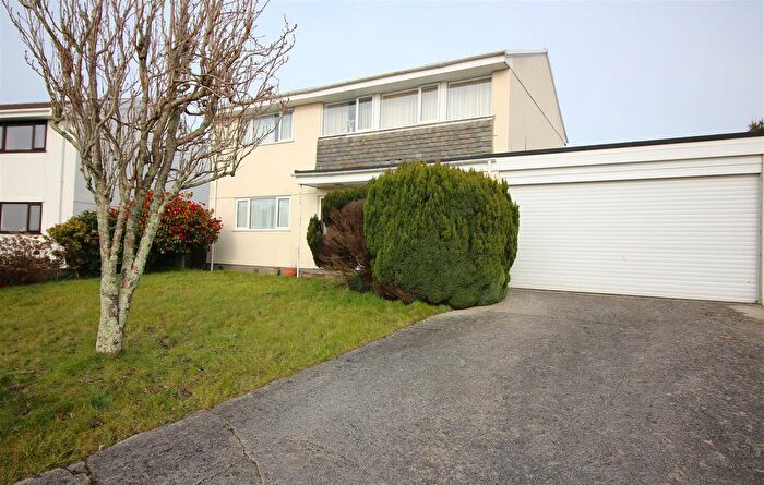 4 Bedroom Detached House For Sale In Stuarts Way, Hatt, Saltash, PL12