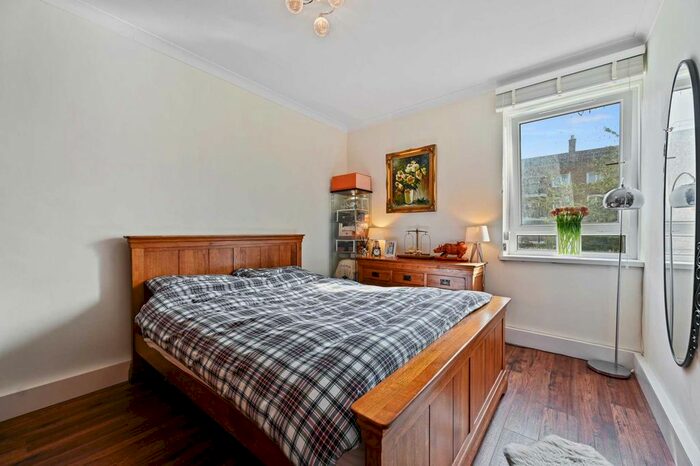 1 Bedroom Flat To Rent In Thornicroft House, Stockwell Road, London, SW9