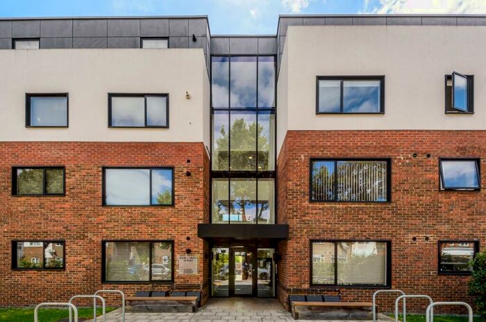 1 Bedroom Flat To Rent In Lingfield Crescent London, SE9