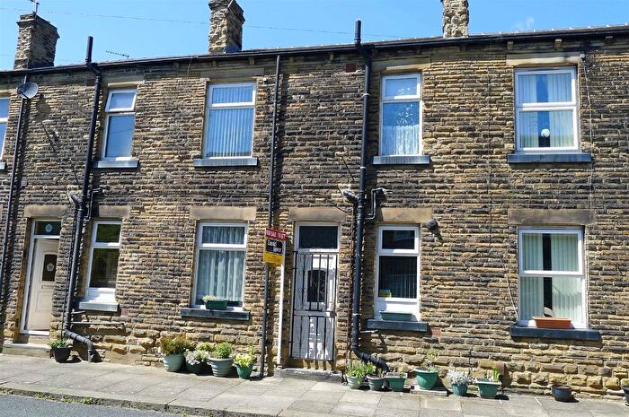 1 Bedroom Terraced House To Rent In Gillroyd Place, Morley, Leeds, LS27