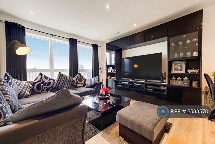 2 Bedroom Flat To Rent In Lyon Road, Harrow, HA1