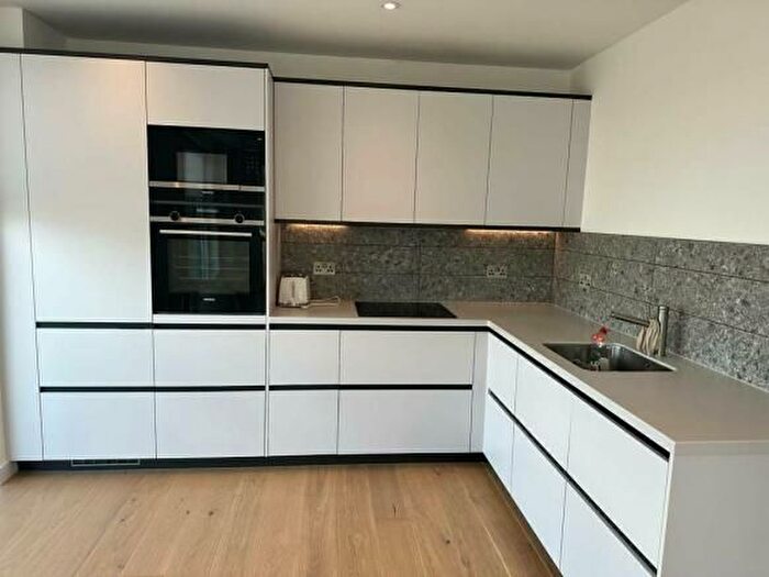1 Bedroom Flat To Rent In Bathgate Place, London, W13