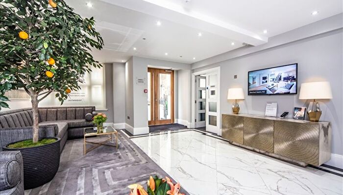 1 Bedroom Flat To Rent In Hill Street, London, W1J