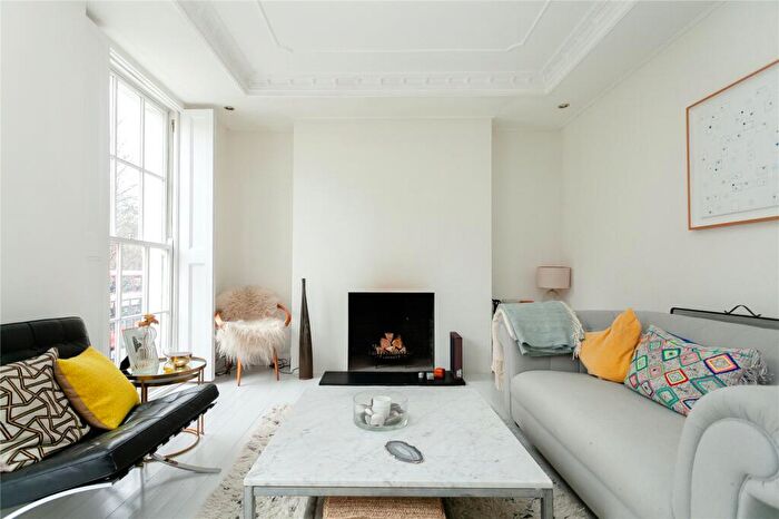 2 Bedroom Flat To Rent In Southgate Road, De Beauvoir, N1