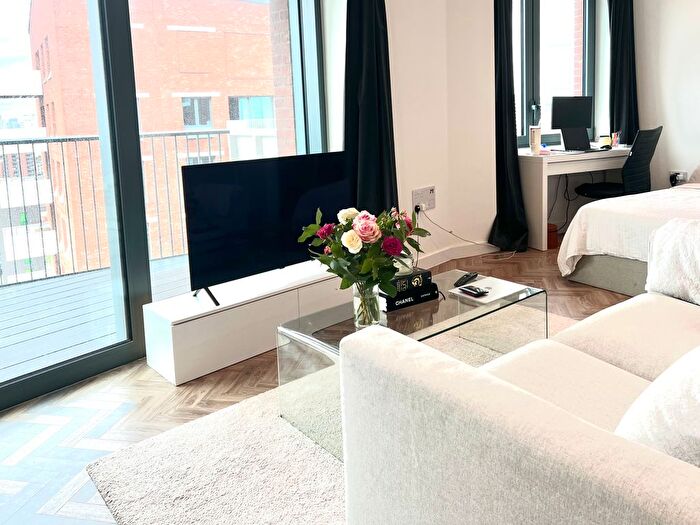 Studio To Rent In Makers Yard, London, E3