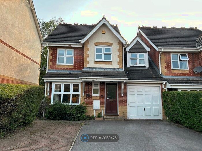 4 Bedroom Semi-Detached House To Rent In Hadleigh Drive, Sutton, SM2
