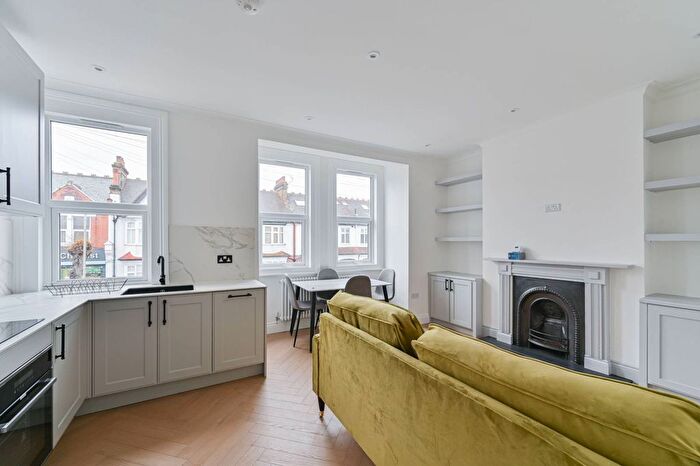 2 Bedroom Flat For Sale In Moyser Road, Furzedown, London, SW16