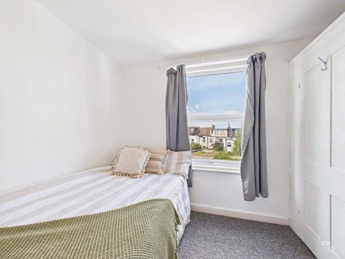 1 Bedroom Detached House To Rent In Queens Park Road, Brighton, BN2