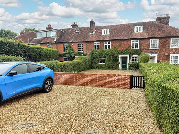 4 Bedroom Terraced House For Sale In Rumbridge Street, Totton, SO40
