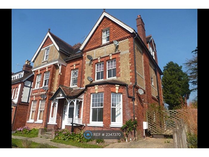 2 Bedroom Flat To Rent In Molyneux Park Road, Tunbridge Wells, TN4
