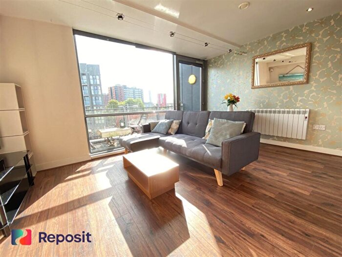 2 Bedroom Duplex To Rent In Transport House, The Crescent, Salford, M5