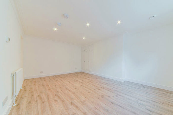 1 Bedroom Apartment To Rent In London, SE22