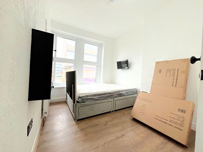 Studio To Rent In Clifftown Road, Southend-On-Sea, SS1