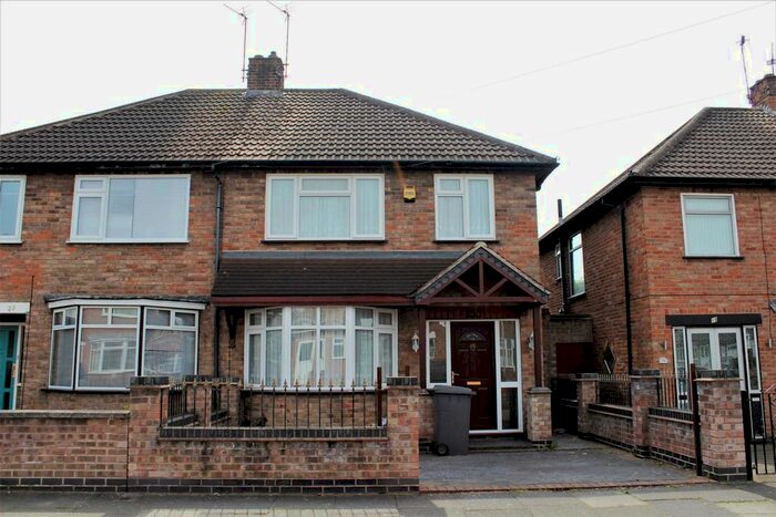 3 Bedroom Semi-Detached House To Rent In Lydford Road, Leicester, LE4