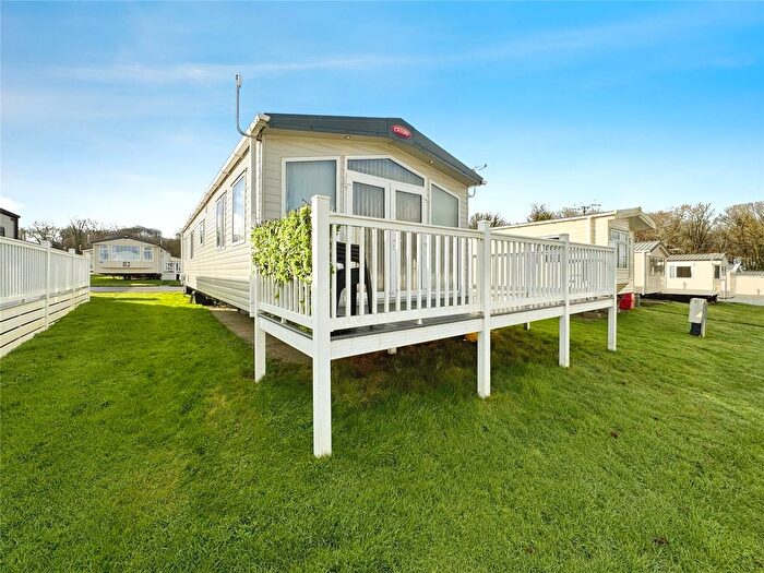 2 Bedroom Property For Sale In Trelawne, Looe, Cornwall, PL13