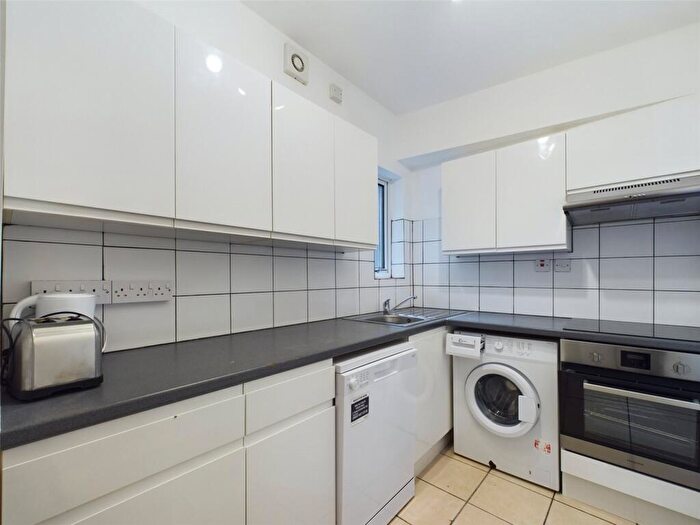 6 Bedroom End Of Terrace House To Rent In Shaftesbury Place, Brighton, BN1