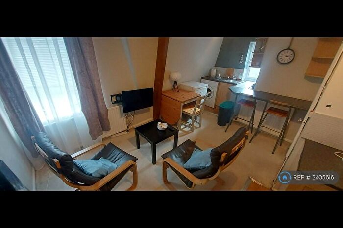 1 Bedroom Flat To Rent In Astley, Manchester, M29