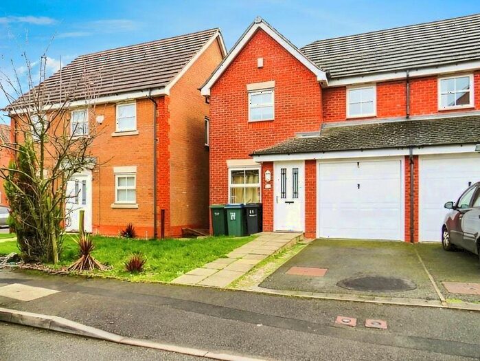 3 Bedroom Semi-Detached House To Rent In St. David Drive, Wednesbury, West Midlands, WS10
