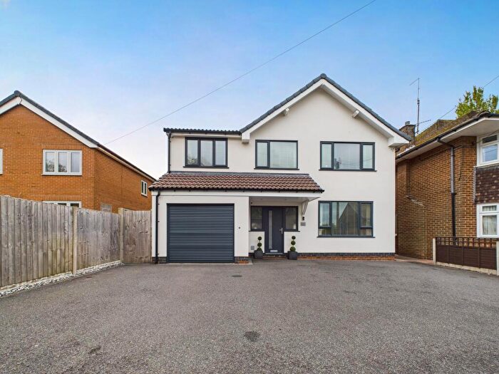 4 Bedroom Detached House For Sale In Kingsley Road, Allestree, DE22