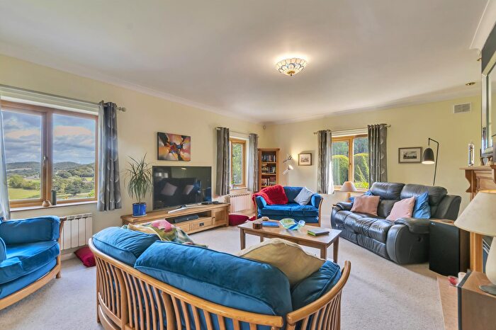 3 Bedroom Bungalow For Sale In Llwyn Y Garth, Llanfyllin, SY22 - Photo 6