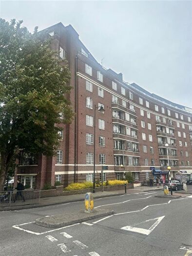 3 Bedroom Flat To Rent In Queens Road, Clifton, BS8
